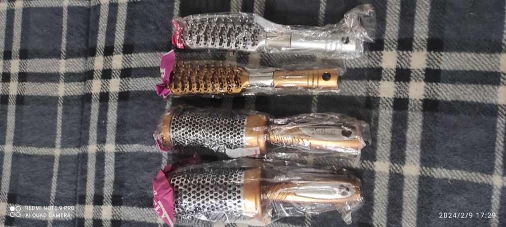 Продам принадлежности для парихмахера