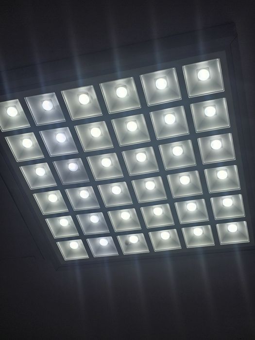 Neon cu leduri incasetat 10bucati disponibil