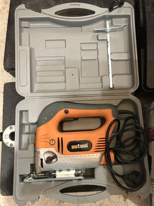 Fierastrau pendular italia 710w Defect