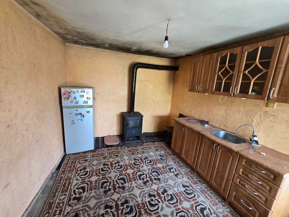 Къща в село Козаревец