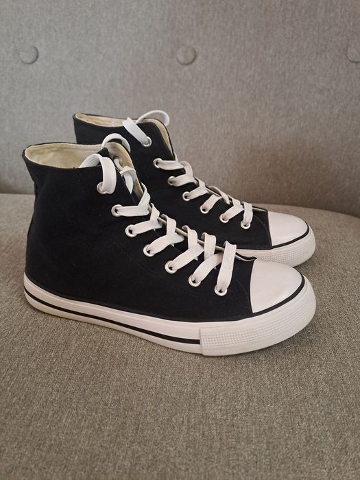 Adidași pentru sport