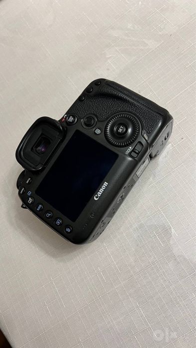 Canon 5DsR        50-мегапиксель