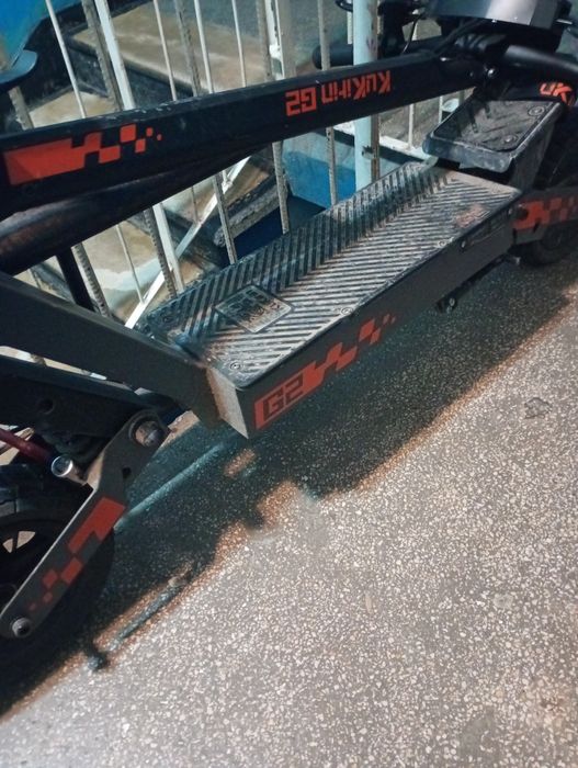 Trotineta electrica Kukirin g2