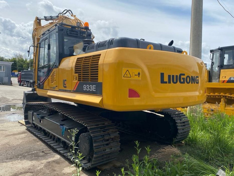 Рассрочка 0%. Предоплата 30%. Экскаватор Liugong 933E