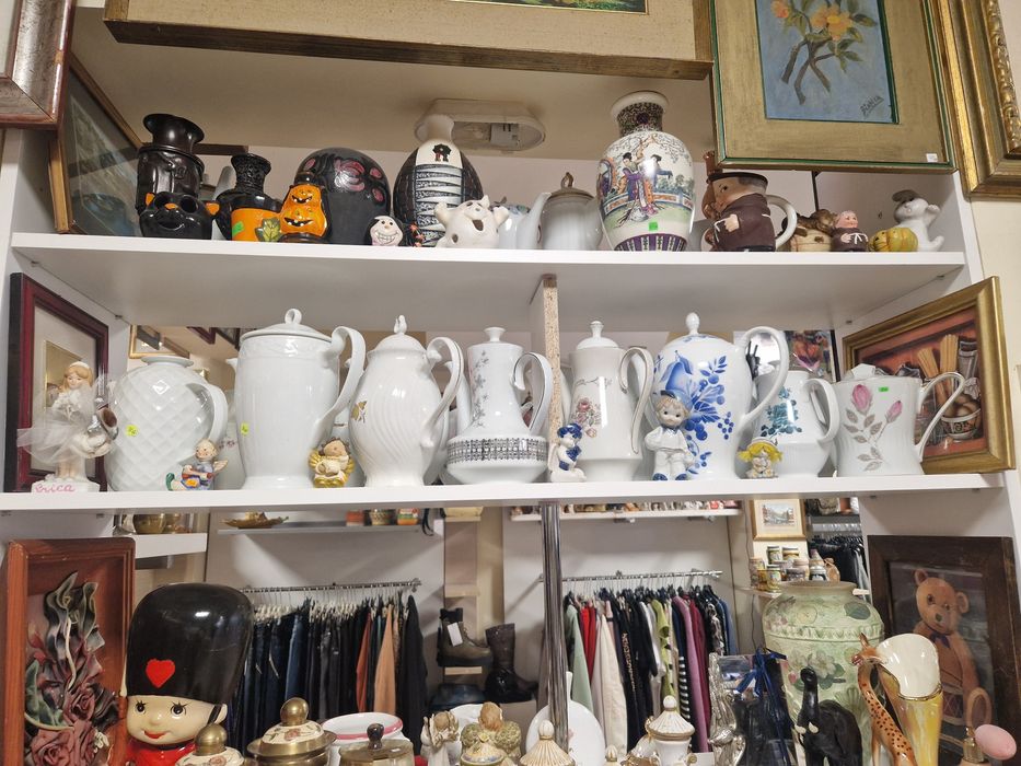 Супници и чайник порцелан