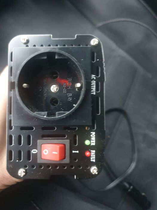 Invertor auto hama 150W