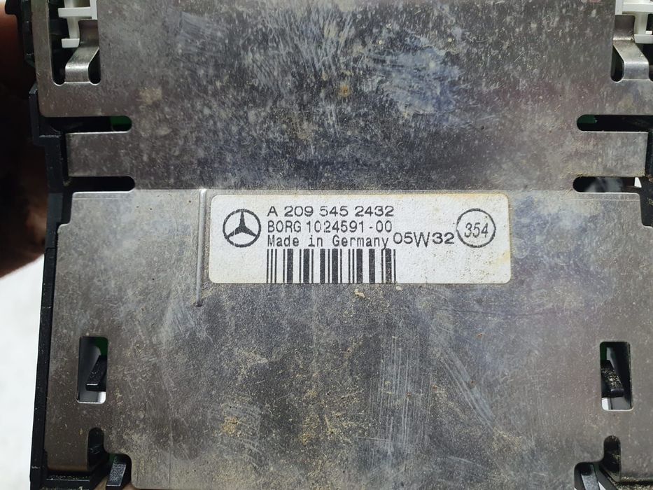 Display senzori parcare a2095452432 Mercedes-Benz C-Class W203/S203/C