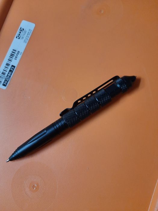 Тактическа химикалка