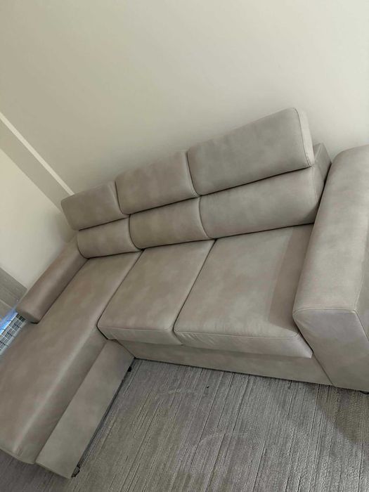 продавам диваннн