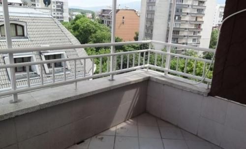 Дава се под наем Двустаен апартамент в София, Стрелбище - 60 кв.м за 450 € - Снимка #3