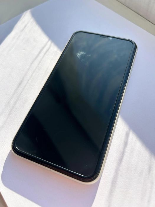 Продам айфон 11 iphone 11