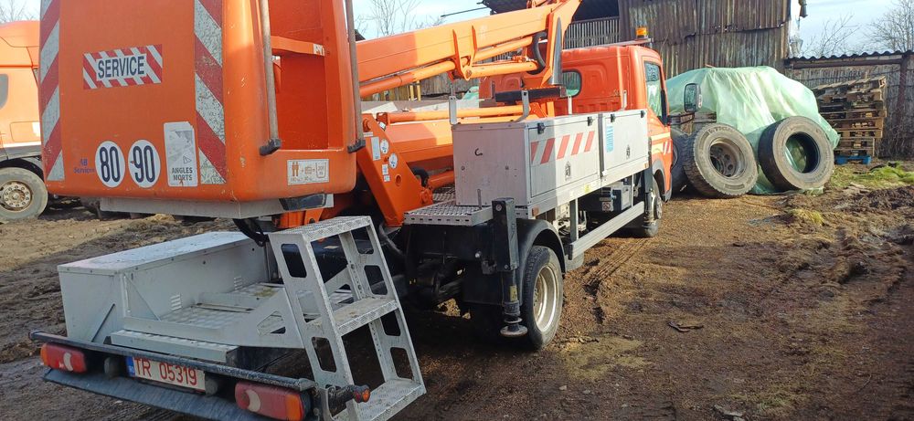 Renault Maxity nacela prb, an 2015, 20 m