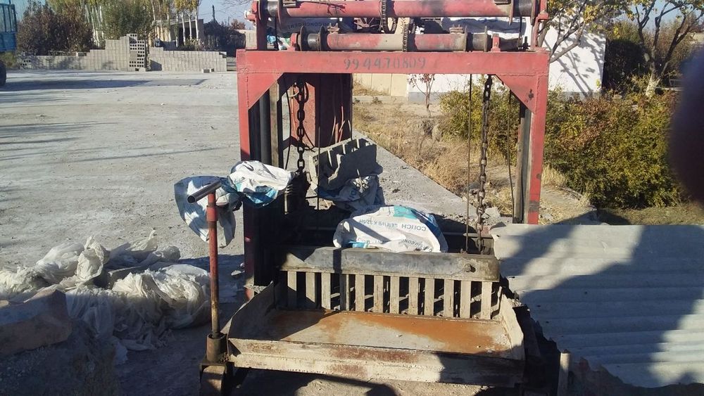 Shlakablok uskunalari