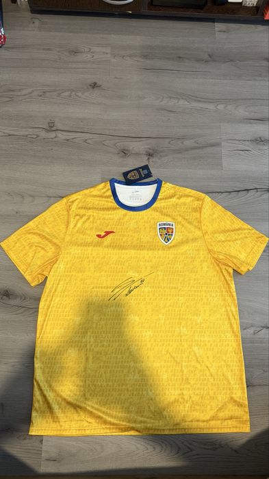 Autograf Nicușor Stanciu  pe tricou oficial pt incalzire