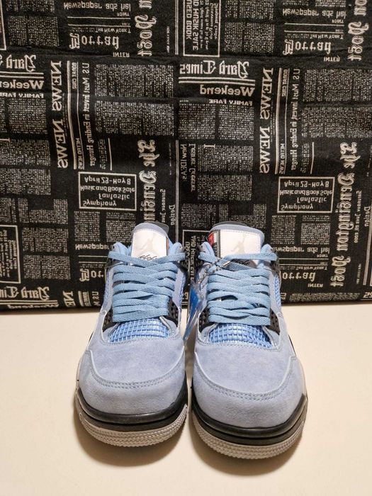 Air Jordan 4 Retro University Blue