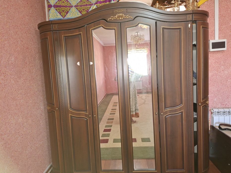 Гарнитур сатылады