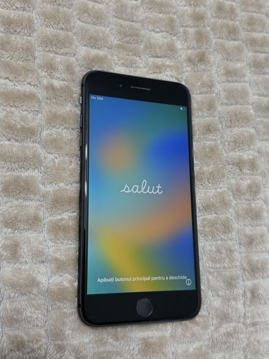 iPhone 8 Plus, stare foarte buna, husa inclusa