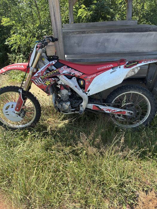 Vand honda crf250R pe injectie din anul 2013