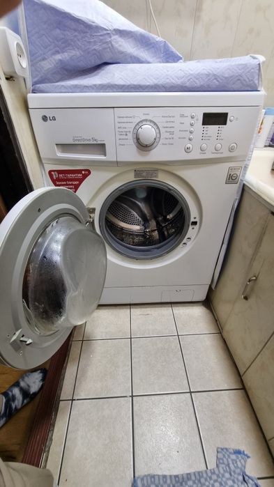 Продам стиральную машинку LG 5 Кг