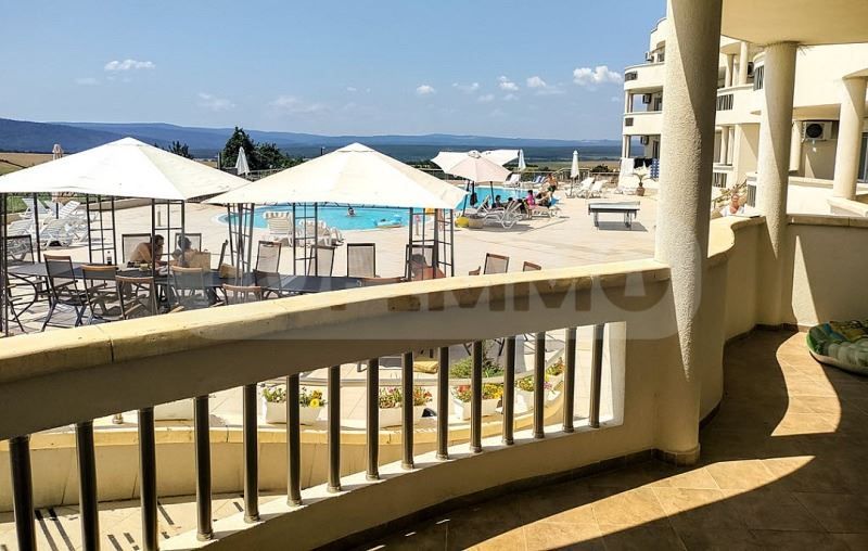 Продава се Двустаен апартамент в Бяла - 87 кв.м за 713 €/кв.м - Снимка #1