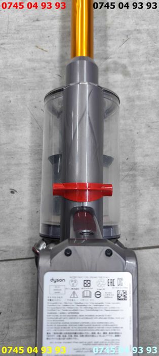 aspirator DYSON V10 functional fara incarcator