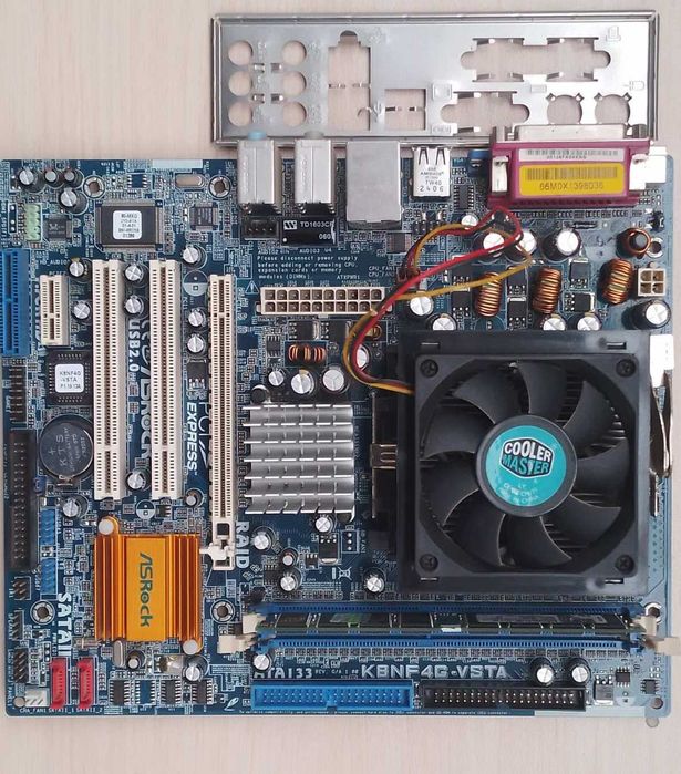 Дънна платка ASRock K8NF4G-VSTA с AMD Sempron 2800+ и 512MB DDR400