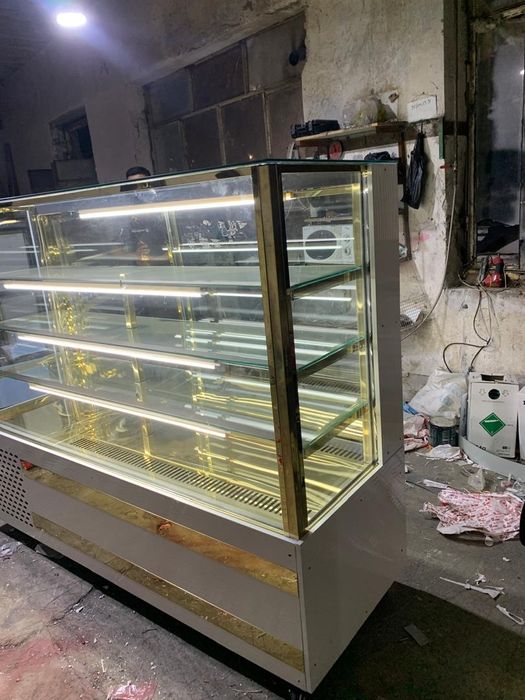 Холодильник витрина