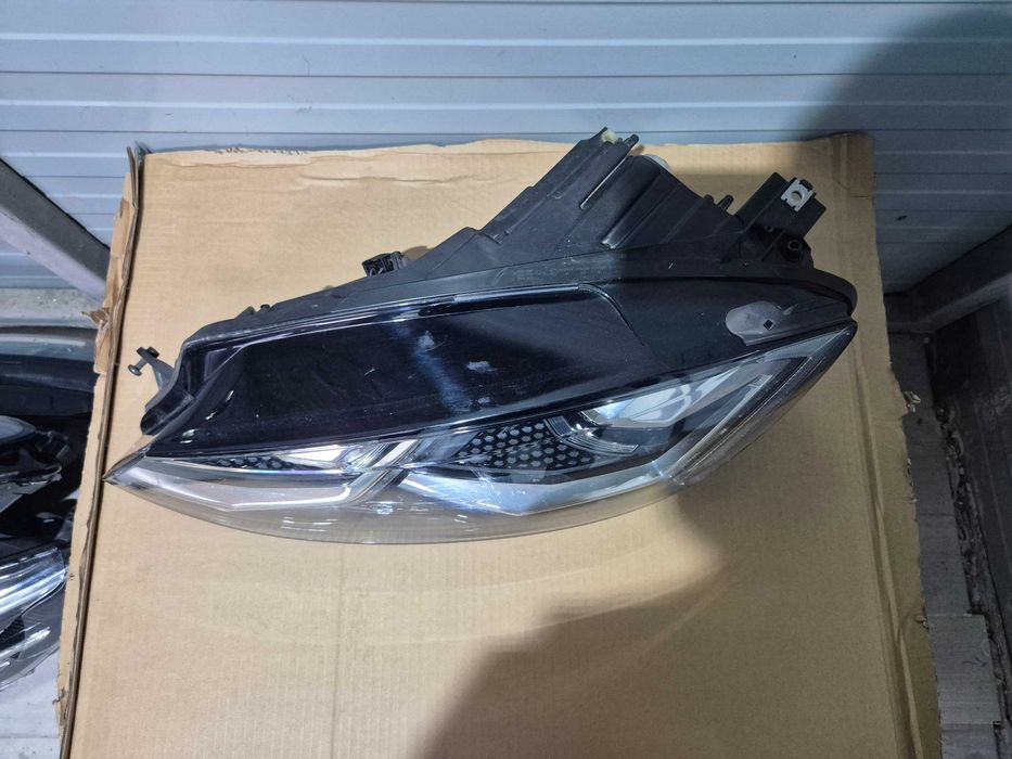 Far stanga VW Golf 7 VII facelift full led  cod 5G1941081