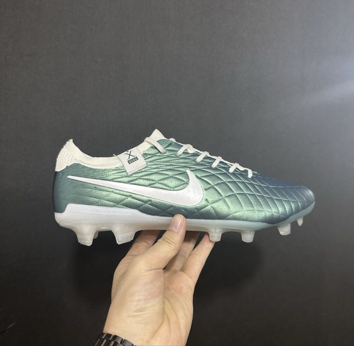 Nike Tiempo Legend 10 Emerald Elite