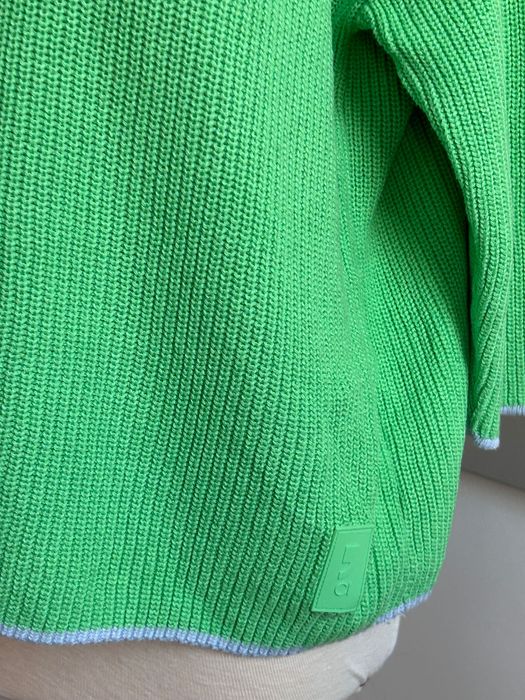 Супер готина блуза в пастелно зелен цвят Comma