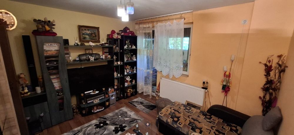 Garsoniera de vânzare