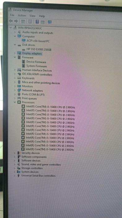 Igravoy kompyuter sotiladi. Komplekt
