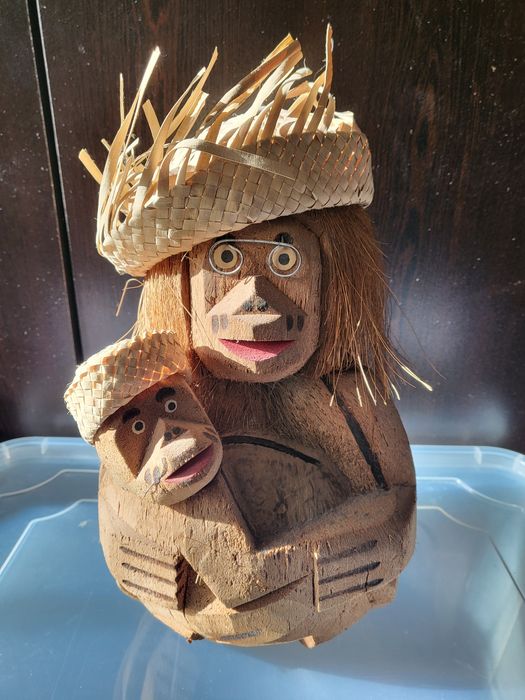 Декорация от кокосов орех, касичка