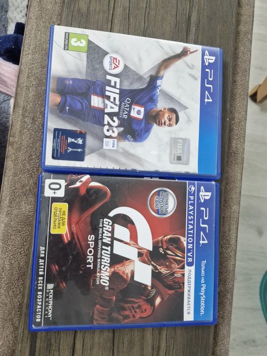 Продам ps . В подарок две игры