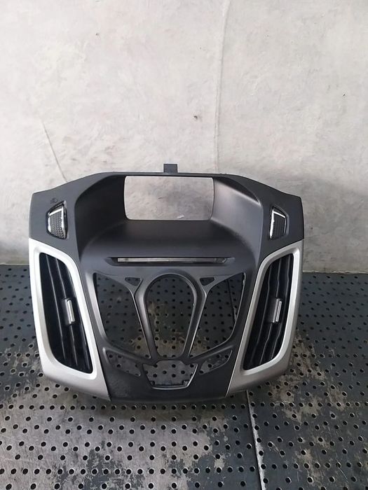 Rama ornament grile ventilatie bord ford focus 3 bm51a014l21bc bm51a014l20 bm51a014l21bc bm5118835gew