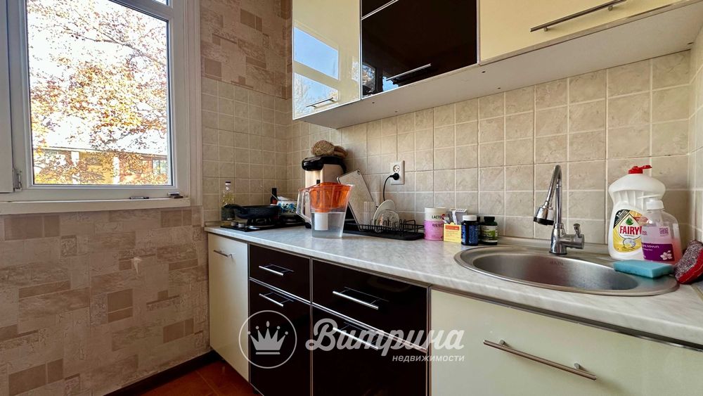 Подается 2-х комнатная около метро Космонавты