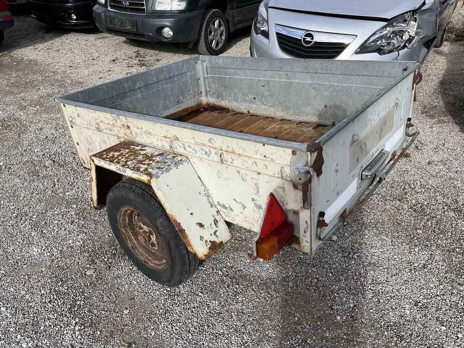 Ремарке за лек автомобил