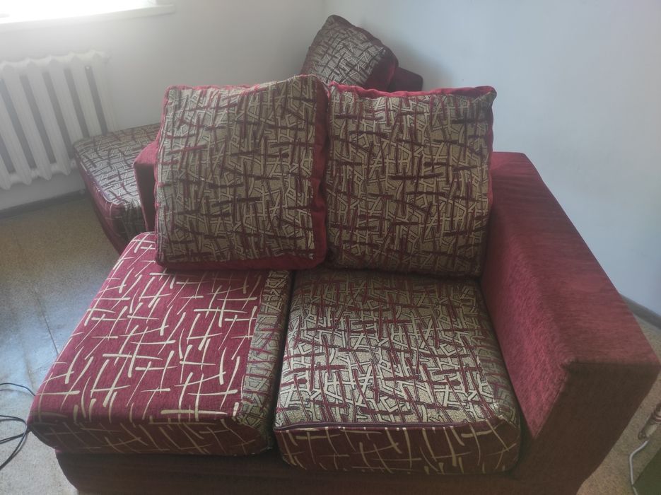 Продается удобный мягкий диван