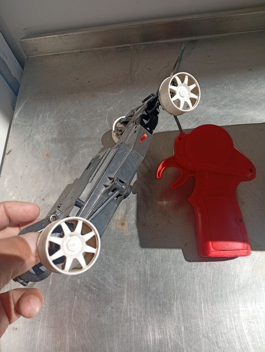 Управляемая машинка для развития ребёнка