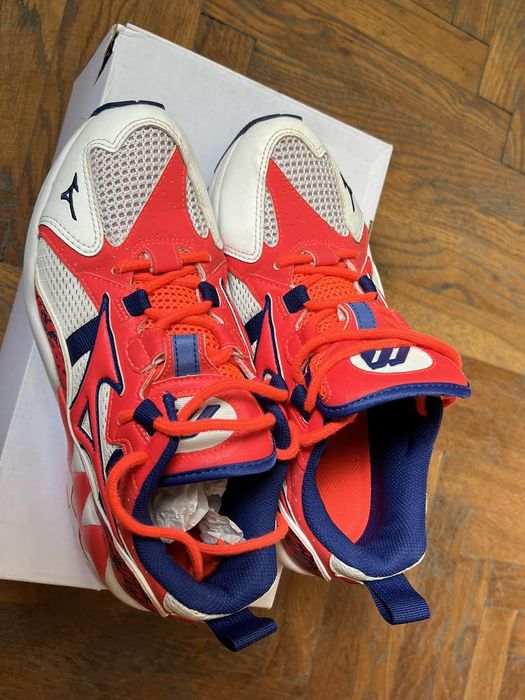 Маратонки MIZUNO