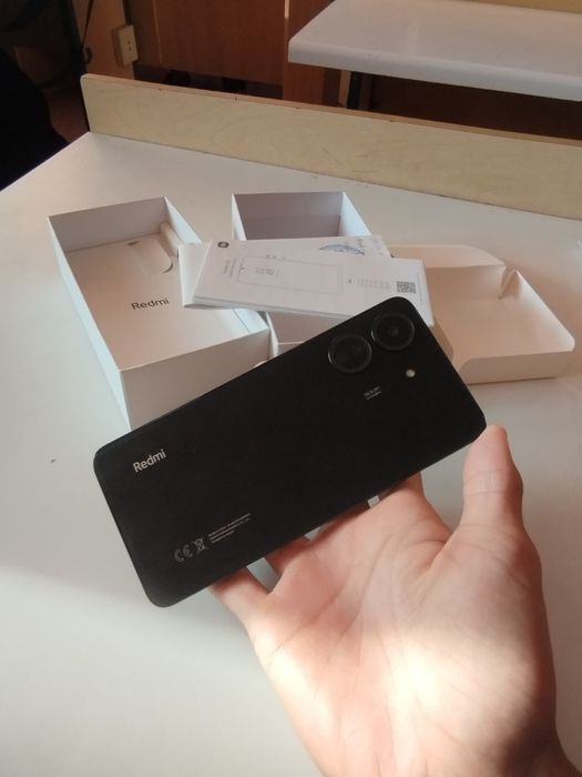 Redmi 13c срочна сотилади. Айби екран синган 1кол хамма нарсаси фулл