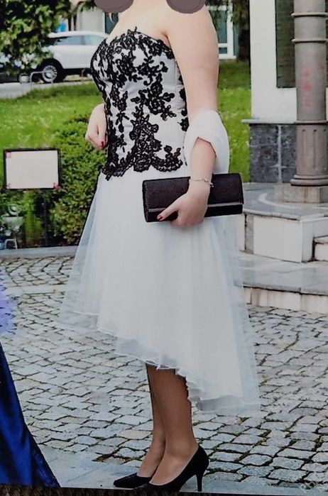 Абитуриентска рокля