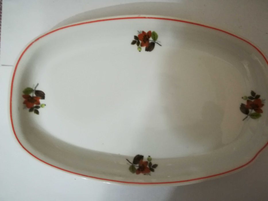 Platou vintage din portelan