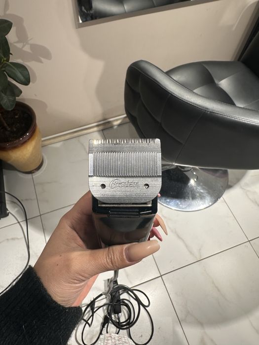 Продам машинку для стрижки волос. Oster 606