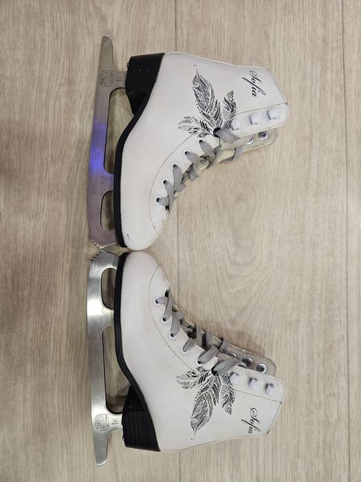 Коньки детские, фигурные