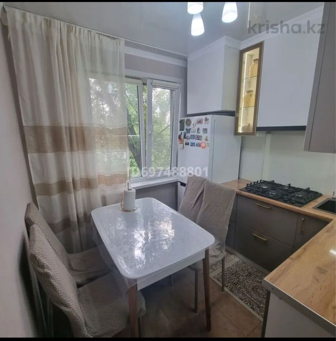 Продам 2 х ком квартиру