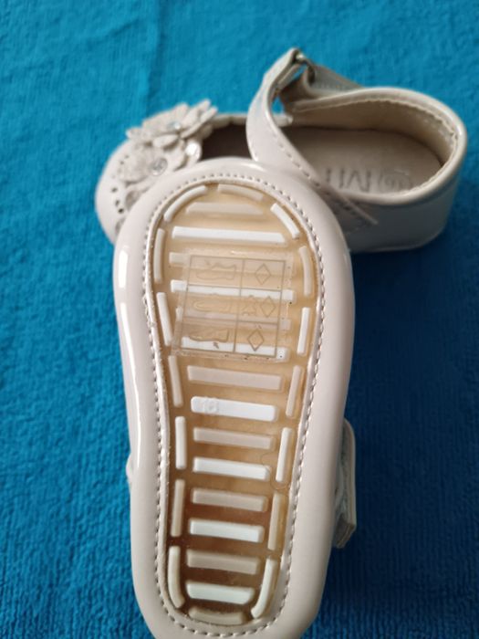 Vând Pantofiorii Fetiță Mărimea 16 Noi Italia