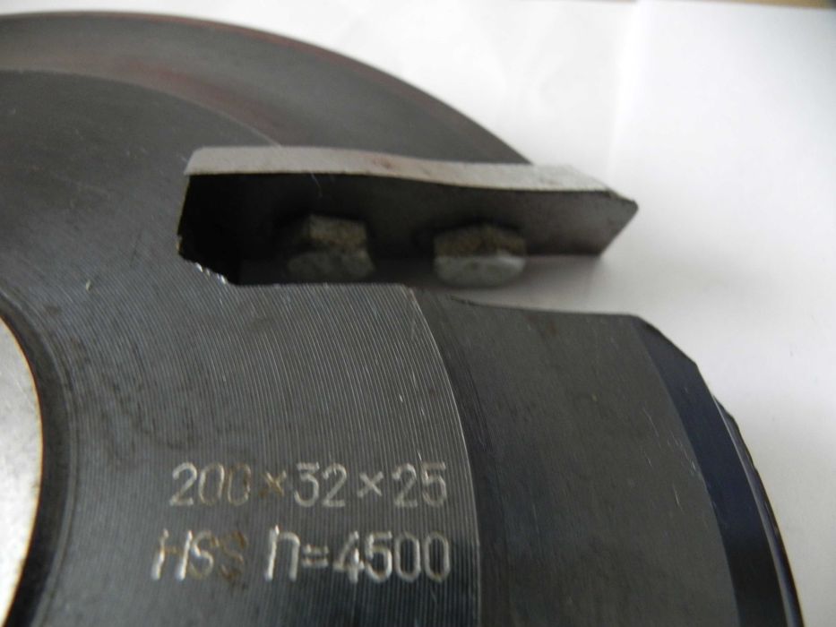 Freza pentru tablie cu 4 cutite amovibile diametru 200mm 4 modele