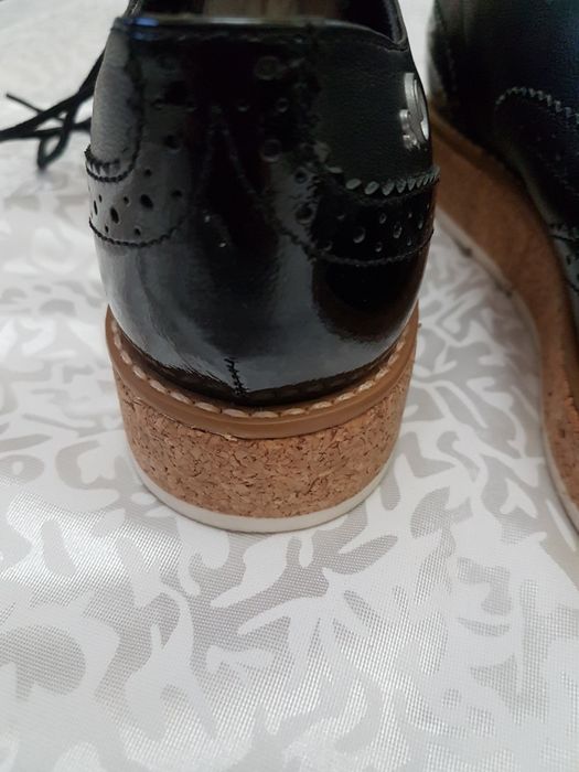 Новые женские туфли