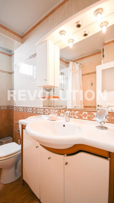 Дава се под наем Тристаен апартамент в София, Иван Вазов - 105 кв.м за 997.05 € - Снимка #10